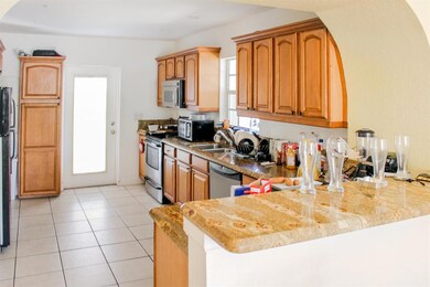 957 39th Ct, West Palm Beach, FL 33407 - photo 5