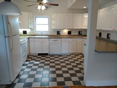 34 Lafayette Park unit 3, Lynn, MA 01902 - photo 5