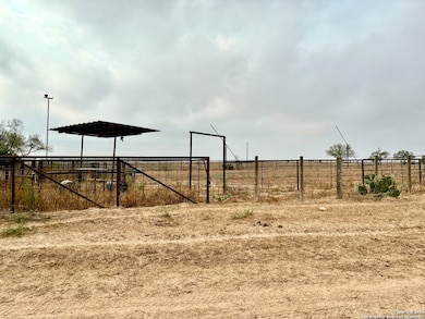 2713 Fm 716, Premont, TX 78375 - photo 5