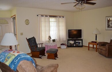 711 Timber Lake Dr unit 711, Marysville, OH 43040 - photo 5