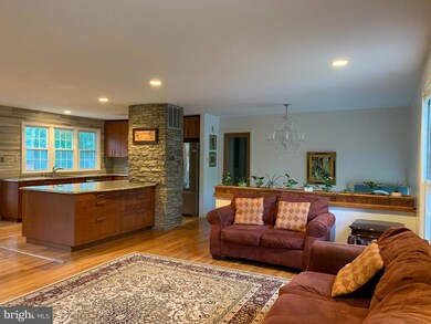 2429 Claremont Dr, Falls Church, VA 22043 - photo 7