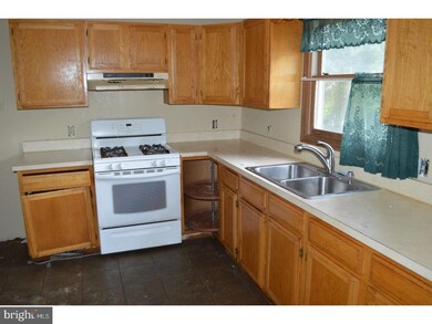 1615 Atlantic Ave, Williamstown, NJ 08094 - photo 4