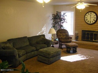 1209 S Hall 004