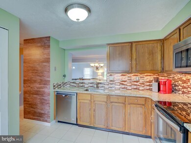 21 Dorchester Cir, Marlton, NJ 08053 - photo 5
