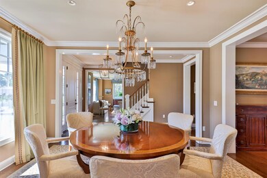 Beautiful Custom home in Sea-print-011-3