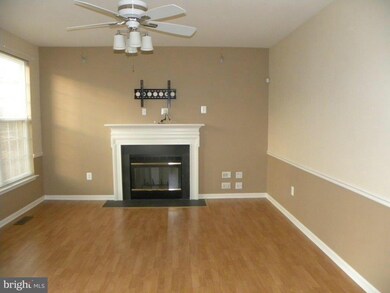 17657 Tedler Cir, Round Hill, VA 20141 - photo 4