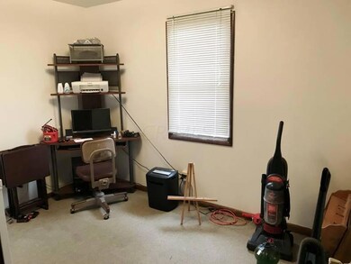 817 E Chestnut St, Lancaster, OH 43130 - photo 5