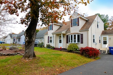 63 Maple Ridge Dr, Somers, CT 06071 - photo 2