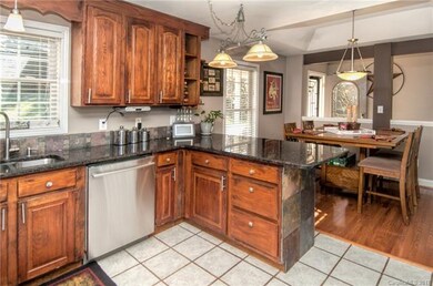 114 Zurich Ln, Statesville, NC 28625 - photo 3