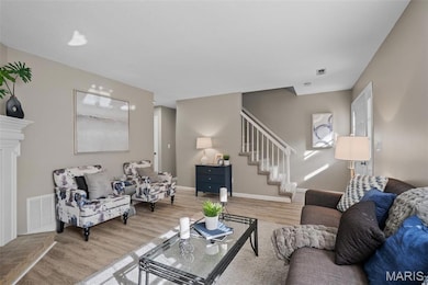 46 Meadow Run Ct unit 5, Saint Peters, MO 63303 - photo 3