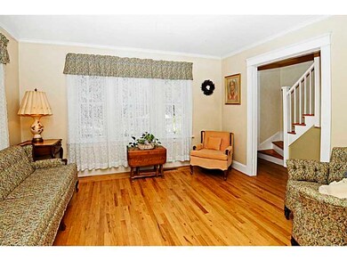 82 General Hawkins Dr, Warwick, RI 02888 - photo 3