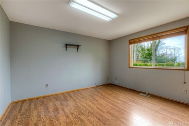 24402 Marine View Dr S, Des Moines, WA 98198 - photo 7