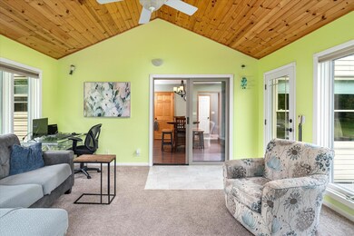 04-1530 Valley Ln La Crescent--4