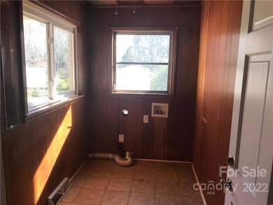 Laundry/mudroom