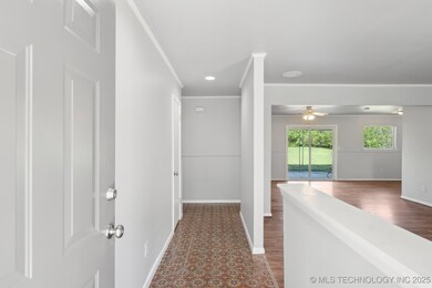 1122 N Fern Ave, Broken Arrow, OK 74012 - photo 5