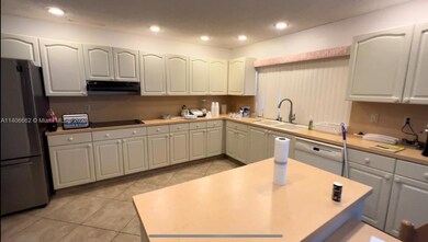 11701 SW 21st Ct, Davie, FL 33325 - photo 6