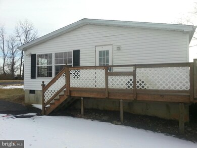 115 Peach Tree Ln, Bunker Hill, WV 25413 - photo 3