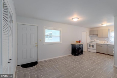 9 Bloomfield Ln, Willingboro, NJ 08046 - photo 5