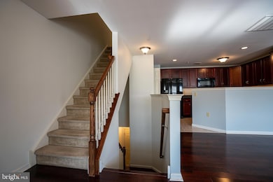 2032 Berkeley Dr unit M39, Pennsburg, PA 18073 - photo 3