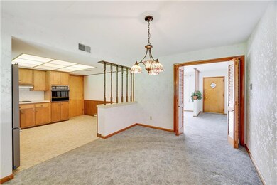 3013 S 6th Ave, Whitehall, PA 18052 - photo 7