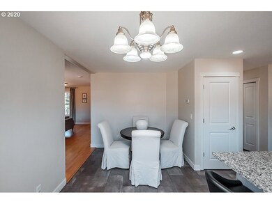 303 Pioneer Dr, Silverton, OR 97381 - photo 7