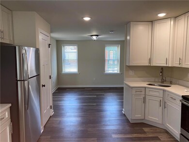 101-103 N Eighth St unit 301, Allentown, PA 18101 - photo 2