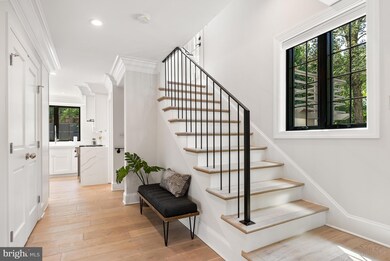 3126 Woodley Rd NW, Washington, DC 20008 - photo 3