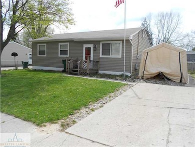 1401 Mark Twain Dr, Lansing, MI 48911 - photo 2