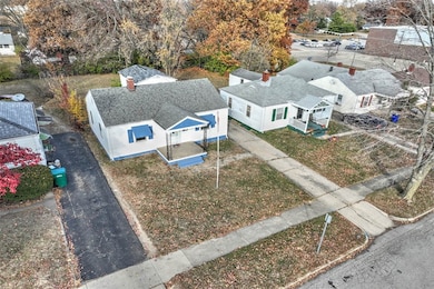 1566 E Vanderhoof St, Decatur, IL 62521 - photo 3