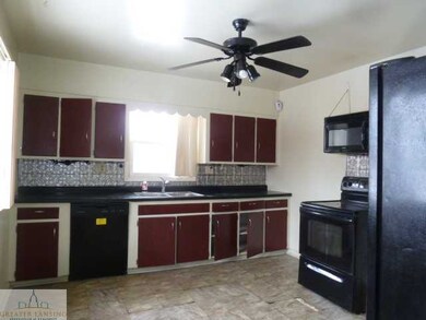 4204 Lowcroft Ave, Lansing, MI 48910 - photo 3