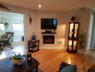 9 Donnelly St, Union Beach, NJ 07735 - photo 4