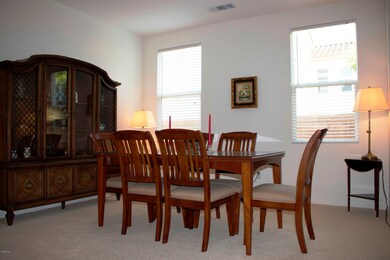 Dining2