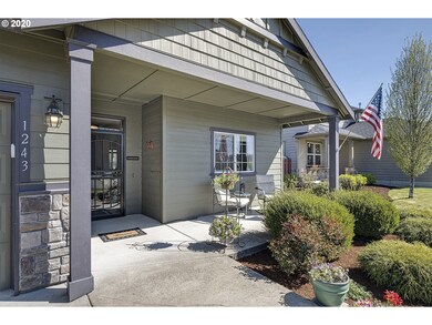 1243 35th Ave, Forest Grove, OR 97116 - photo 2