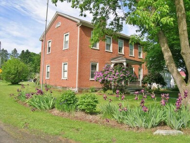 23 Huntington Rd, Richmond, VT 05477 - photo 2