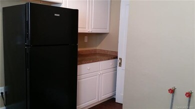 228 W Broad St, Statesville, NC 28677 - photo 5