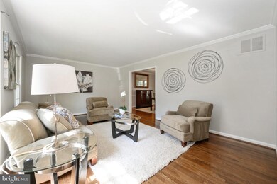 8239 The Midway, Annandale, VA 22003 - photo 4