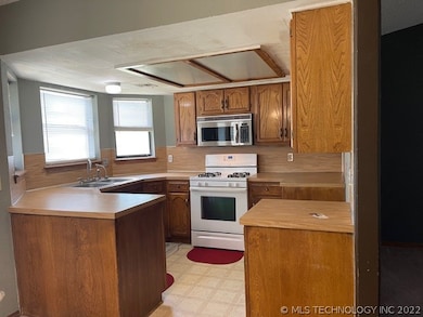 1901 W Honolulu St, Broken Arrow, OK 74012 - photo 4