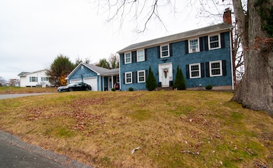 161 Birchfield Dr, Waterbury, CT 06705 - photo 2