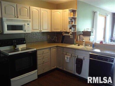 2514 W 59th St, Davenport, IA 52806 - photo 7