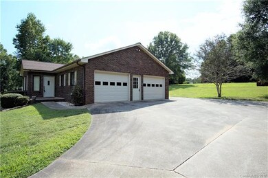 2243 Old Wilkesboro Rd, Statesville, NC 28625 - photo 4