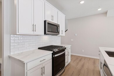 9560 4th St N, Lake Elmo, MN 55042 - photo 5