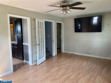 905 Washington St, Eveleth, MN 55734 - photo 6