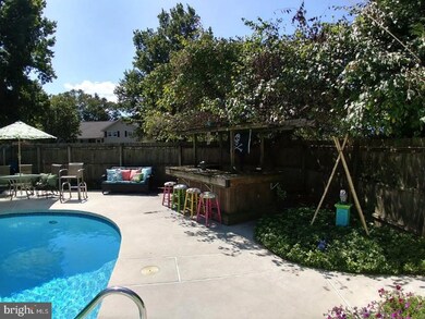 1517 Durwood Dr, Reading, PA 19609 - photo 6