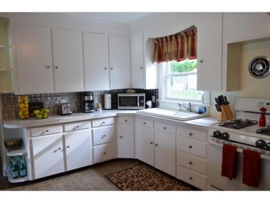 33 Constance St, Bedford, NH 03110 - photo 6