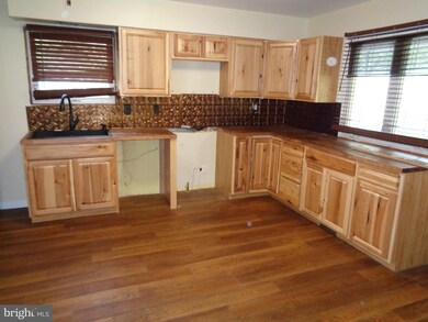 931 Swenlin Dr, Vineland, NJ 08360 - photo 2