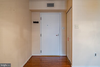 10906 Valley Forge Cir, King of Prussia, PA 19406 - photo 3