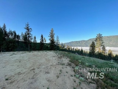 View of yard with a mountain view