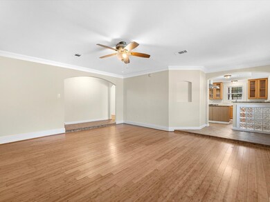 9003 Glen Shadow Dr, Houston, TX 77088 - photo 4