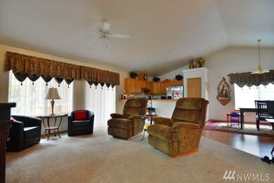 22326 Glenview Ct SE, Yelm, WA 98597 - photo 6