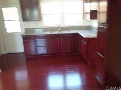 1106 E 121st Place, Los Angeles, CA 90059 - photo 7